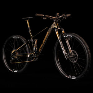 Crussis LEGEND 68 2024 21" (180-195 cm)